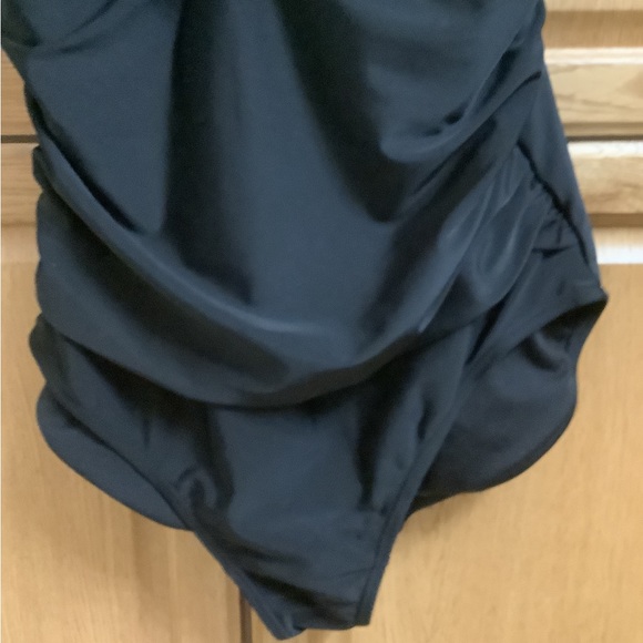 Swimsuits for All, plus size, adjustable straps, NWOT, 14, black one piece - Picture 4 of 6